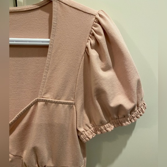 WORN ONCE GUESS PALE PINK SIZE MEDIUM SHORT SLEEVE BODYSUIT - Picture 5 of 15